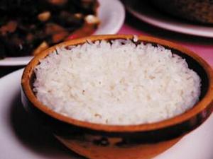 老愛失眠怎么辦?多吃米飯少吃菜