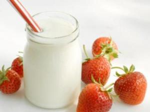 酸奶什么時候喝好?喝酸奶的好處,空腹喝酸奶好嗎