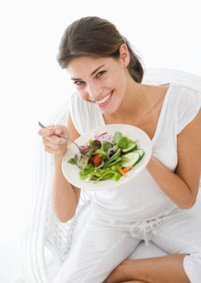 女性痛經不能吃什么食物?女人痛經的飲食禁忌,多吃素少吃鹽