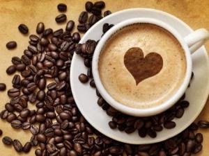 喝咖啡減壽喝紅酒長(zhǎng)壽?專(zhuān)家稱喝什么都要適量