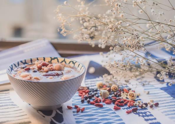 米飯和面食吃哪個更好?吃米和吃面哪個更營養(yǎng)減肥養(yǎng)胃?