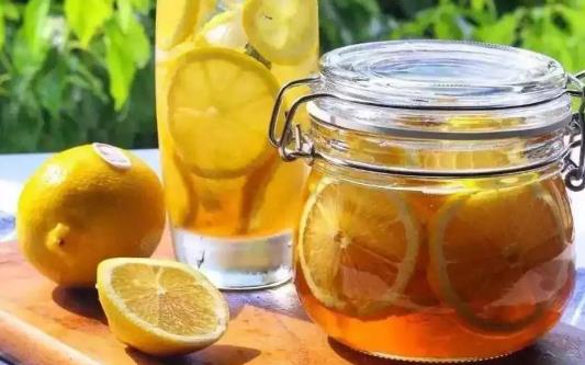 檸檬水是酸性食物嗎?檸檬水喝多了也不好嗎?