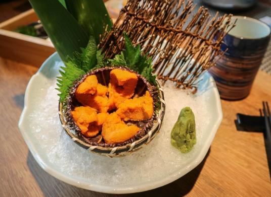 海膽可以直接水煮了吃嗎?海膽怎么處理沒有毒