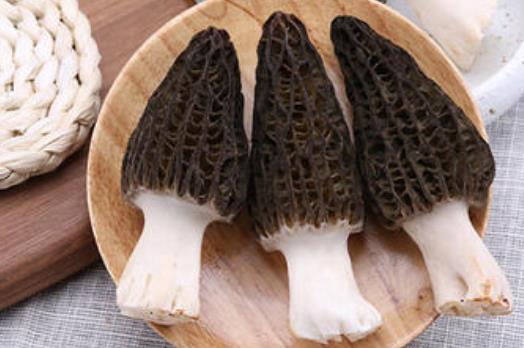 吃羊肚菌過(guò)敏的癥狀是什么?羊肚菌可以和蟲(chóng)草花一起煲湯嗎?