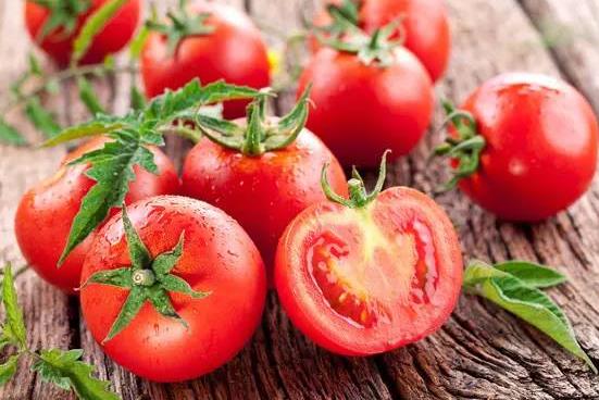 生吃西紅柿能減肥嗎?西紅柿有美白效果嗎?