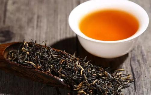 烏龍茶上火還是降火 烏龍茶和普洱茶哪個(gè)減肥效果好