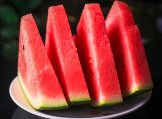 西瓜什么聲音比較好?西瓜咚咚響是好的嗎