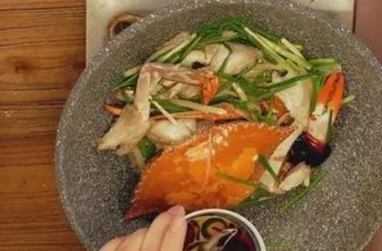 哪些人不宜吃梭子蟹?什么樣的梭子蟹不能吃?