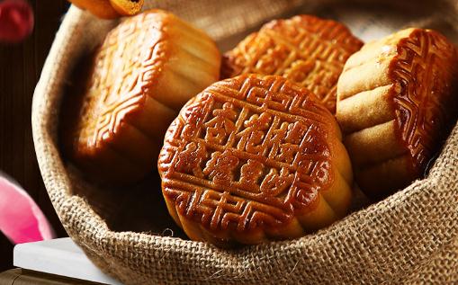 吃月餅可以喝茶嗎 吃月餅可以喝酒嗎