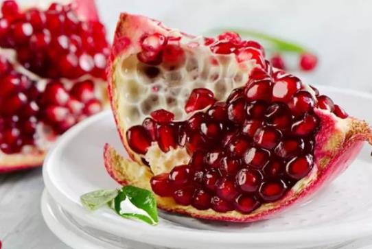 吃石榴上火怎么降火?如何剝石榴皮?