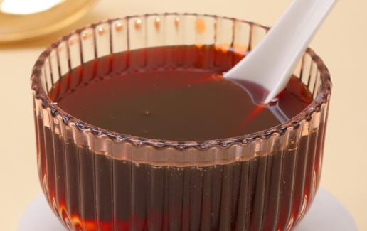 秋梨膏太稠了可以加水再熬嗎 秋梨膏只用梨子可以嗎