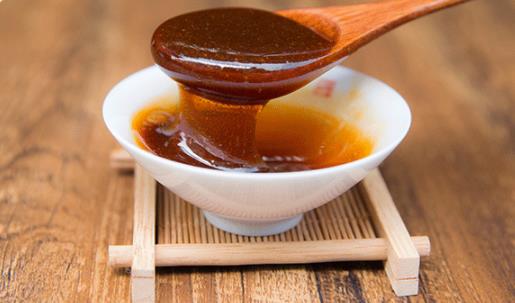 秋梨膏太稠了可以加水再熬嗎 秋梨膏只用梨子可以嗎