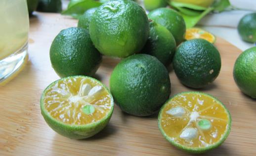 金桔要帶皮吃嗎 金桔皮上為什么油油的