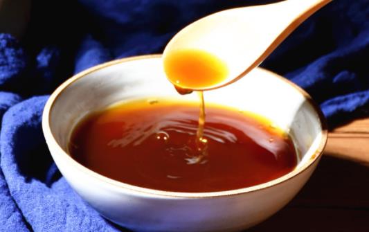 秋梨膏放生姜有什么用 所有的梨都有潤(rùn)肺化痰的功效嗎