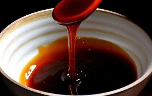 秋梨膏放生姜有什么用 所有的梨都有潤(rùn)肺化痰的功效嗎