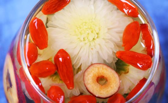 山楂枸杞茶能放冰糖嗎 山楂干泡水喝的功效