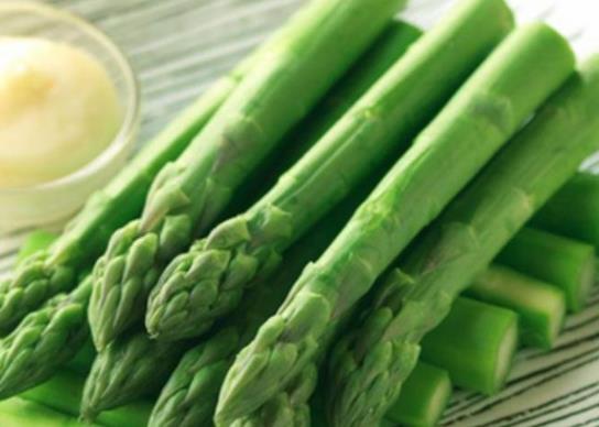 吃蘆筍要焯水嗎?蘆筍的家常做法