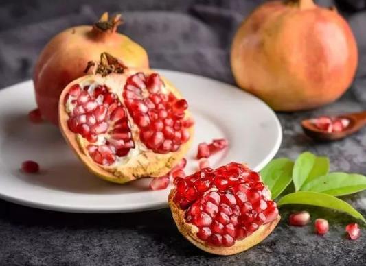 石榴壞了是什么樣子的?石榴外皮干了里面的果肉還能吃嗎