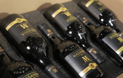 紅酒加熱到多少度最好 紅酒加熱喝的功效與作用