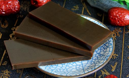 ?阿膠用什么鍋熬制比較好 氣血不足吃阿膠上火怎么辦