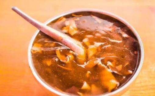 胡辣湯放白胡椒還是黑胡椒 胡辣湯過期了還能喝嗎