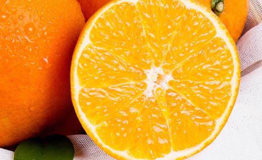 果凍橙大的好還是小的好 果凍橙和冰糖橙哪個(gè)好吃