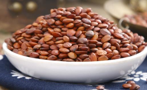 酸棗仁吃了口干正常嗎 酸棗仁煮水需要弄碎嗎