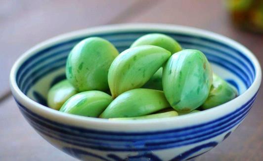 臘八蒜吃了能減肥嗎 臘八蒜一天吃一斤對人有害嗎