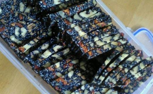 一天中阿膠糕什么時候吃最有效果 阿膠是什么人都可以吃的嗎