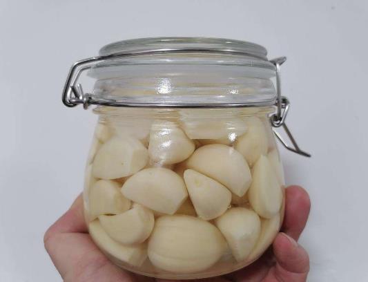 ?臘八蒜能用陶瓷罐嗎?臘八蒜可以帶上地鐵嗎