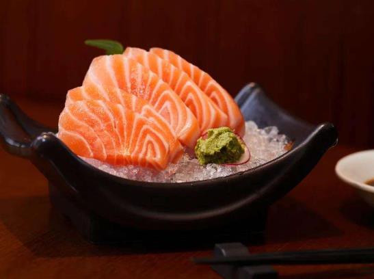 三文魚的保鮮期是多久?三文魚吃不完冷凍起來還能吃嗎