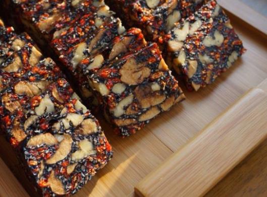 阿膠糕變質是什么樣的?阿膠糕不拉絲是不好嗎