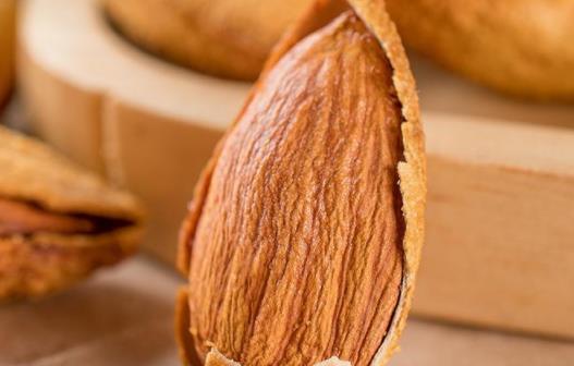 巴旦木很黏是不是壞了 巴旦木壞了是怎么樣子