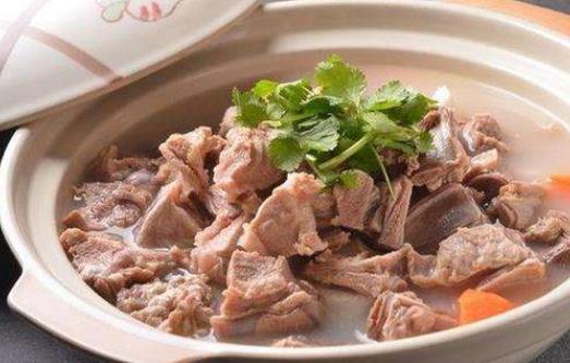 小孩冬天吃羊肉好嗎?小孩吃羊肉有什么好處?