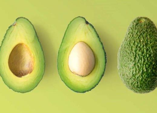牛油果有點苦是沒熟嗎?牛油果里有黑色絲狀還能吃嗎