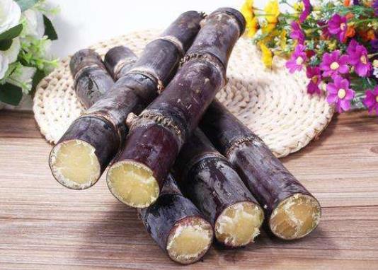 甘蔗皮能做什么?甘蔗裂了甜嗎