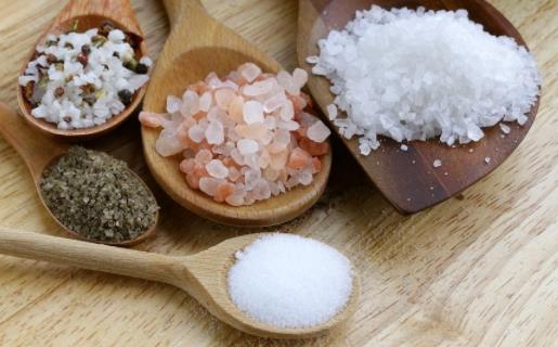 碘鹽吃多了會得甲亢嗎 鹽一天吃多少合適