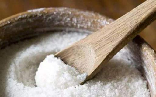 碘鹽吃多了會得甲亢嗎 鹽一天吃多少合適