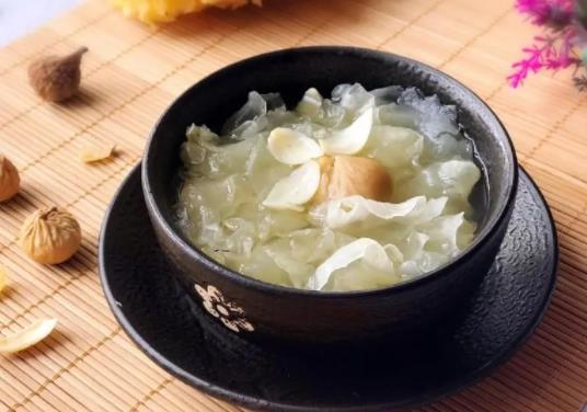 熬銀耳湯怎么選銀耳?為什么銀耳燉久了致癌