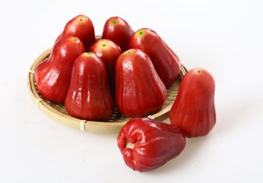 蓮霧燉冰糖要煮幾分鐘?蓮霧煮冰糖跟梨子煮冰糖哪種效果好一點