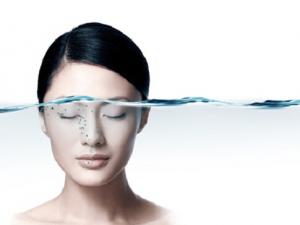 生理鹽水治皮膚過敏嗎？生理鹽水敷臉的作用