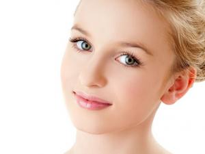 化妝水和爽膚水的區別-爽膚水和柔膚水的區別