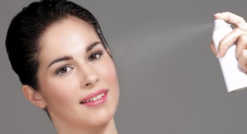 喝水越多皮膚就越水潤嗎 皮膚保濕的誤區(qū)有哪些