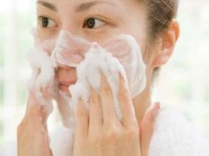 錯誤保養壞習慣:5種毀容舉動比別人老得快