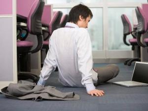 工作狂男人護(hù)膚法則:解決3問題 打造好肌膚