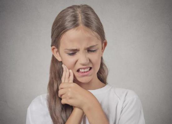 鼻子上長膿包痘多久會消?眉毛長痘痘怎么辦?