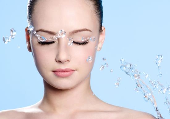 黑頭是怎么形成的?怎么區分黑頭閉口粉刺?