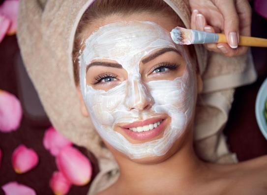 敷面膜的時候吹風扇效果是不是更好?脫完唇毛可以用護膚品嗎