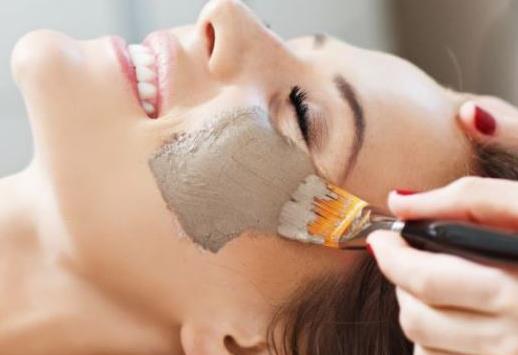 臉上出現紅血絲的皮膚該怎么護理呢 彩光嫩膚能去紅血絲嗎