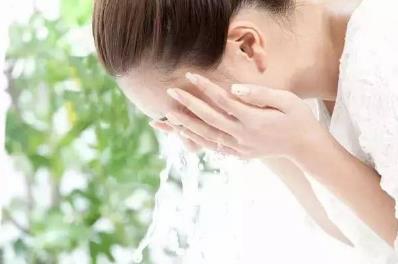 如何治療激素臉,激素臉排毒如何修復